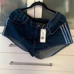 Ivy Park denim shorts with chaps NWT Sz XL